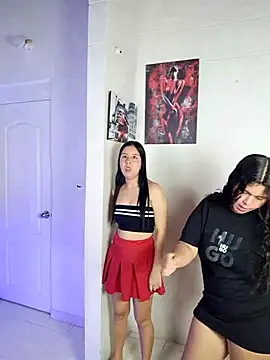 royalgirls x online show from February 17, 2026, 1:03 am