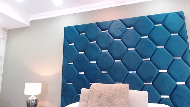 Snapshot of ThaniaJones chatting on January 17, 2026, 11:58 am ThaniaJones online show from January 17, 2026, 11:58 am