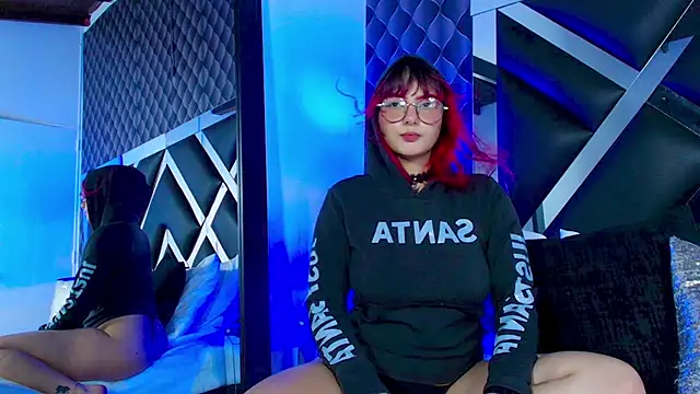 Snapshot of Dafne_Moon chatting on March 19, 2025, 9:49 am Dafne Moon online show from March 19, 2025, 9:49 am