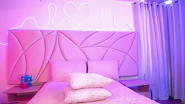 ValleryC online show from March 5, 2026, 5:53 pm