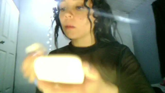 Snapshot of linzeysmith4 chatting on March 20, 2026, 3:40 am linzeysmith4 online show from March 20, 2026, 3:40 am