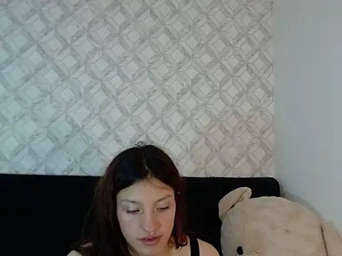 Emma-Wilson online show from November 28, 2025, 5:07 am