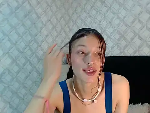 Snapshot of Emma-Wilson chatting on February 12, 2026, 5:29 am Emma-Wilson online show from February 12, 2026, 5:29 am