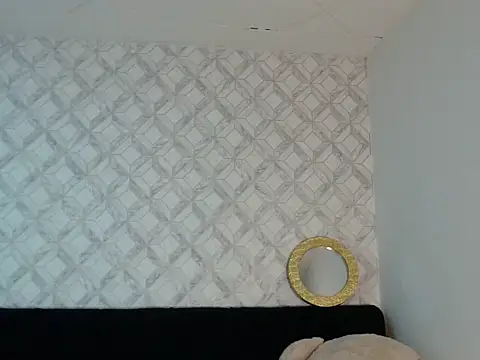 Snapshot of Emma-Wilson chatting on January 19, 2026, 5:00 am Emma-Wilson online show from January 19, 2026, 5:00 am