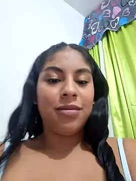 Snapshot of Angela_36 chatting on December 3, 2024, 5:37 am Angela 36 online show from December 3, 2024, 5:37 am