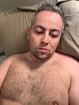 Snapshot of IrishManc chatting on October 31, 2025, 10:56 am IrishManc online show from October 31, 2025, 10:56 am