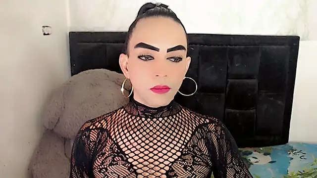 Michell Queen online show from December 4, 2025, 4:22 am