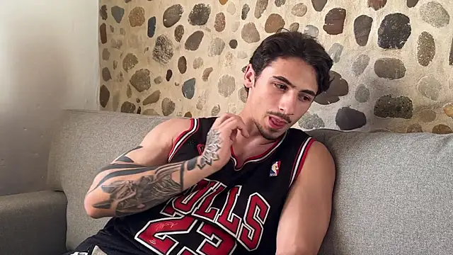 David Brown18 online show from April 17, 2026, 10:23 pm