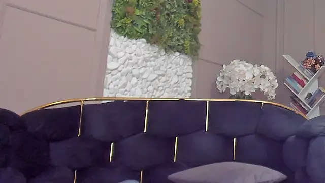 Snapshot of Deliciouslips chatting on February 23, 2026, 6:52 pm Deliciouslips online show from February 23, 2026, 6:52 pm