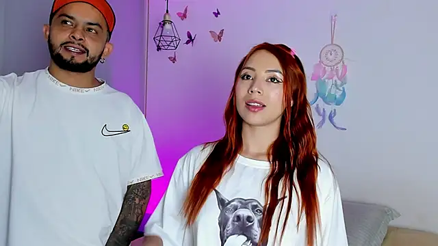 Chloe Johnson  online show from November 22, 2025, 4:33 am