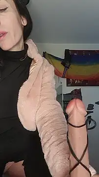 Snapshot of freyamoret chatting on February 3, 2026, 6:51 am freyamoret online show from February 3, 2026, 6:51 am