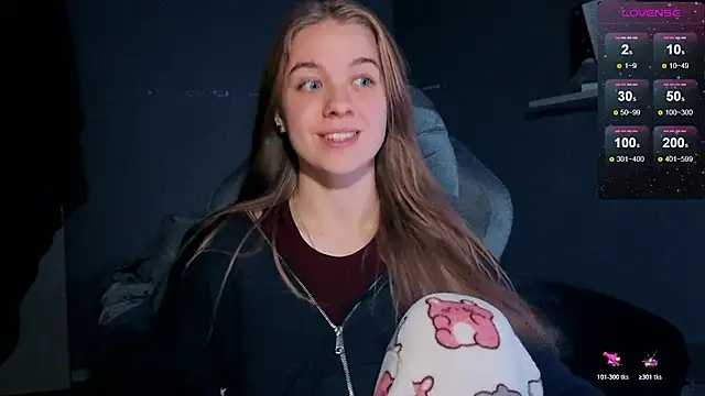 candy maggie online show from November 1, 2025, 6:57 pm