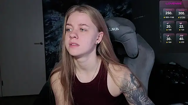 candy maggie online show from December 18, 2025, 5:17 pm