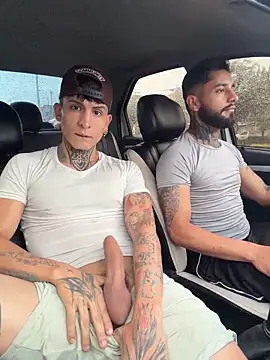  Tomy08calderon online show from October 11, 2025, 9:27 pm