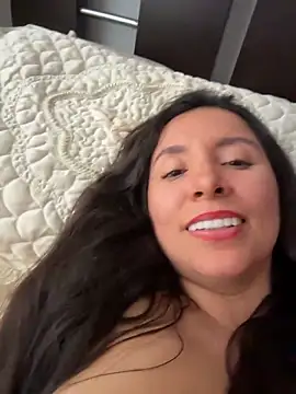 Snapshot of emely_sexx20 chatting on April 19, 2026, 6:10 pm emely sexx20 online show from April 19, 2026, 6:10 pm