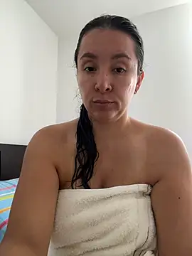 emely sexx20 online show from July 18, 2026, 9:23 pm