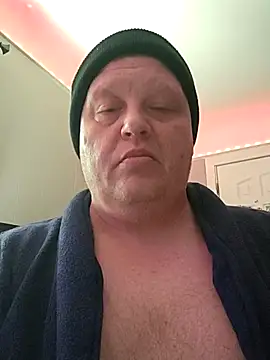 jrsexy83 online show from March 4, 2025, 6:04 am