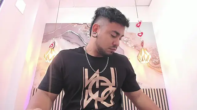 BrianMalonee online show from March 17, 2026, 12:19 pm