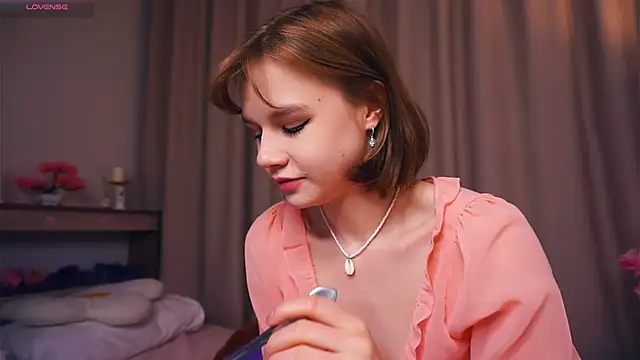 OronaNengl online show from March 11, 2025, 10:53 pm