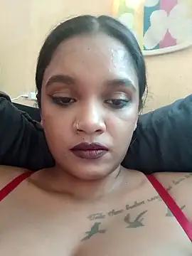 Indianqueen03 online show from January 18, 2026, 11:46 am