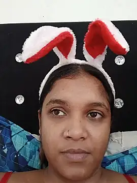 Snapshot of Indianqueen03 chatting on July 11, 2026, 12:27 pm Indianqueen03 online show from July 11, 2026, 12:27 pm