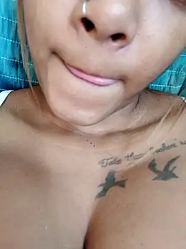 Indianqueen03 online show from November 18, 2025, 8:06 am