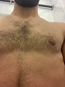 Snapshot of MuscleBoyy777 chatting on December 23, 2024, 12:14 am MuscleBoyy777 online show from December 23, 2024, 12:14 am