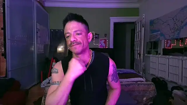 Snapshot of Tony_Torrente chatting on February 24, 2026, 11:05 pm Tony Torrente online show from February 24, 2026, 11:05 pm