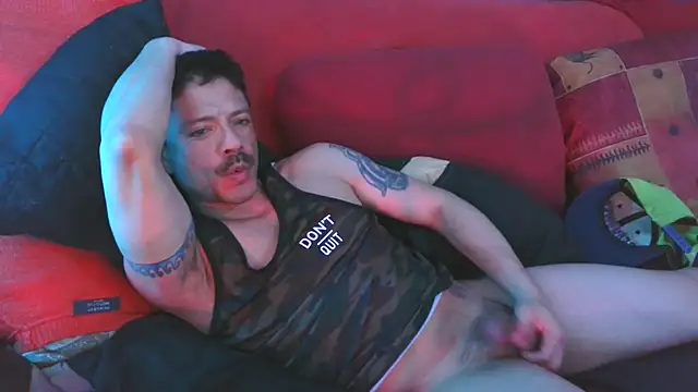 Snapshot of Tony_Torrente chatting on January 7, 2026, 3:39 pm Tony Torrente online show from January 7, 2026, 3:39 pm