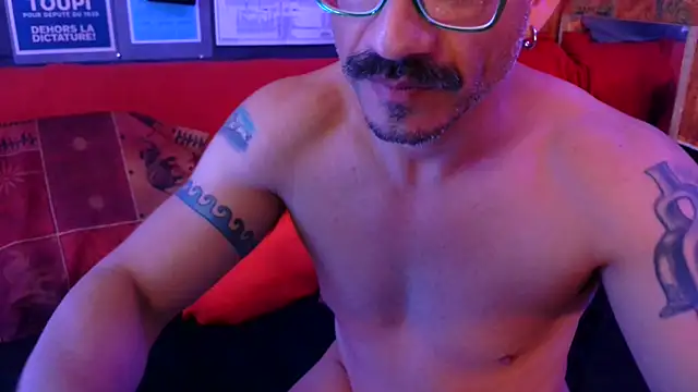 Snapshot of Tony_Torrente chatting on January 18, 2026, 3:04 pm Tony Torrente online show from January 18, 2026, 3:04 pm