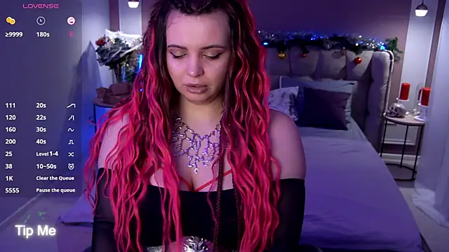 Miss Maya Mils online show from December 22, 2025, 1:06 am