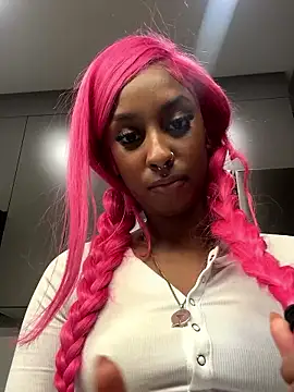 Your Paris online show from February 12, 2026, 4:34 am