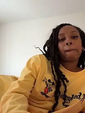 Your Paris online show from March 7, 2026, 8:03 pm