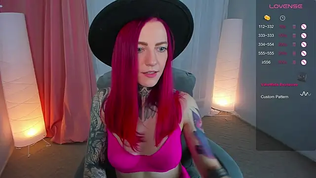 Snapshot of Roxy_____ chatting on February 23, 2025, 11:36 pm Roxy      online show from February 23, 2025, 11:36 pm