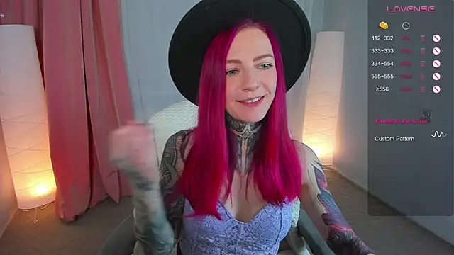 Snapshot of Roxy_____ chatting on March 21, 2025, 8:29 pm Roxy      online show from March 21, 2025, 8:29 pm