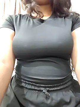 MohiniHott online show from July 31, 2026, 5:29 am