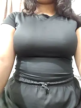 MohiniHott online show from June 14, 2026, 5:19 am