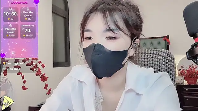 Berrysweet 68 online show from March 23, 2026, 3:23 pm