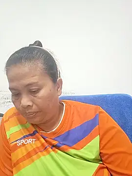 Snapshot of Fon_Bigboobs chatting on February 3, 2026, 3:06 pm Fon Bigboobs online show from February 3, 2026, 3:06 pm