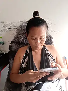 Snapshot of Fon_Bigboobs chatting on November 30, 2025, 9:21 am Fon Bigboobs online show from November 30, 2025, 9:21 am