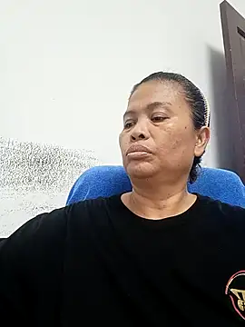 Snapshot of Fon_Bigboobs chatting on February 4, 2026, 12:33 pm Fon Bigboobs online show from February 4, 2026, 12:33 pm