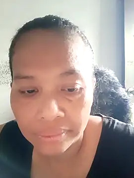 Snapshot of Fon_Bigboobs chatting on November 29, 2025, 10:26 am Fon Bigboobs online show from November 29, 2025, 10:26 am