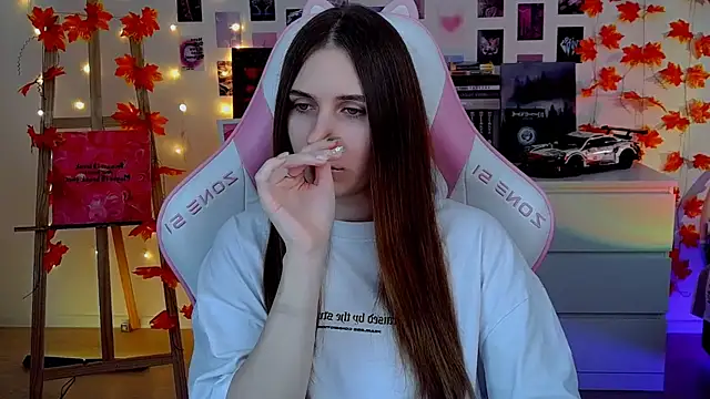 Snapshot of AliceCharmy chatting on November 21, 2025, 8:13 am AliceCharmy online show from November 21, 2025, 8:13 am