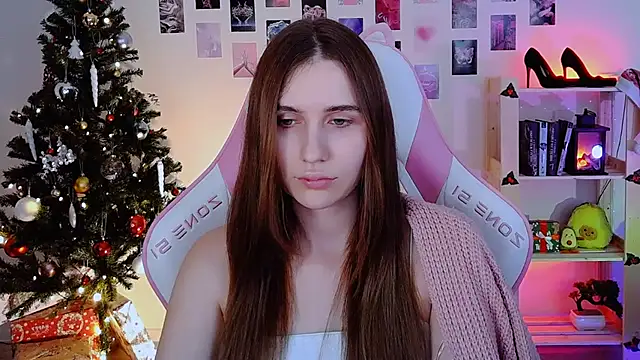 Snapshot of AliceCharmy chatting on December 23, 2024, 11:57 am AliceCharmy online show from December 23, 2024, 11:57 am