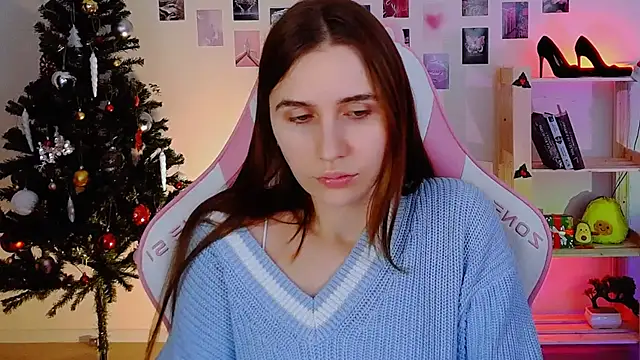 Snapshot of AliceCharmy chatting on December 19, 2024, 12:01 pm AliceCharmy online show from December 19, 2024, 12:01 pm