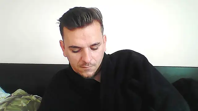 Huge cock22cm online show from October 25, 2025, 6:56 am