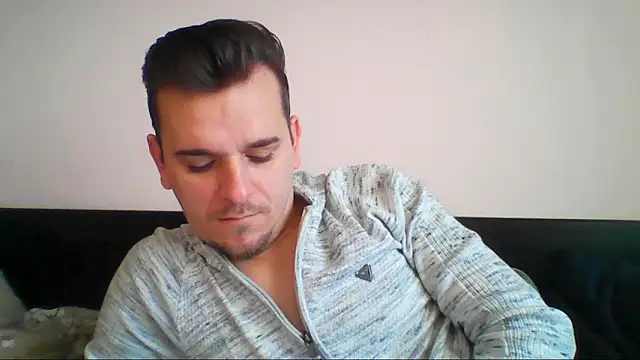 Huge cock22cm online show from January 17, 2026, 6:39 am