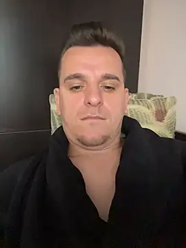 Huge cock22cm online show from April 1, 2026, 9:32 am