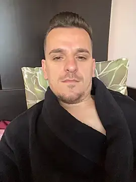 Huge cock22cm online show from May 28, 2026, 6:21 am