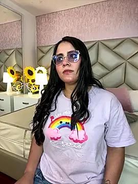 Brenda Garcia online show from October 4, 2025, 7:04 pm